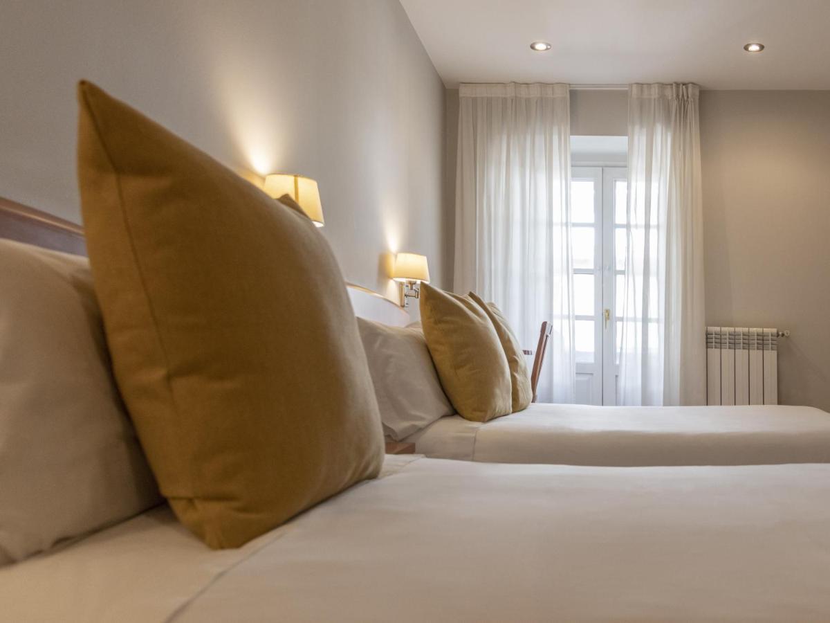 Hostal Alba Луго Экстерьер фото